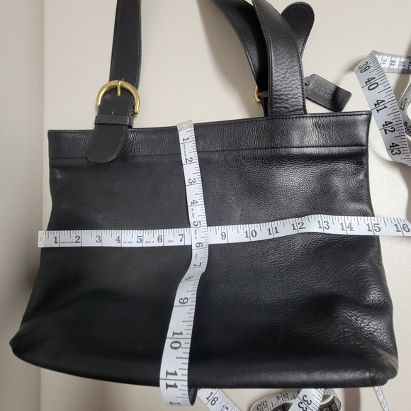 Vintage Coach  Lafayette Leather Shoulder Bag  #4140. - Picture 14 of 16